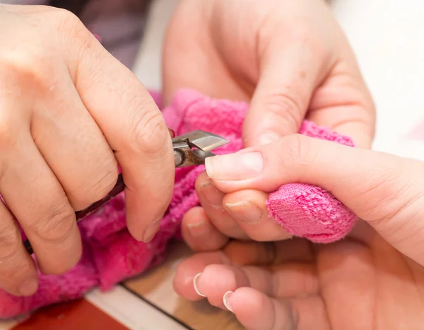 Manicure in salon — Stockfoto