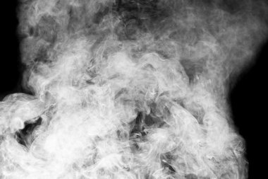 dumanı siyah arkaplanda