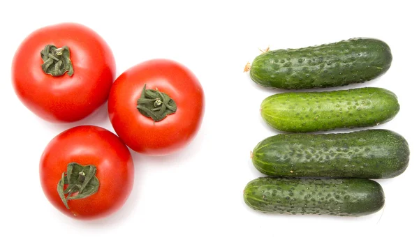 Frisches, schmackhaftes Gemüse auf weißem Hintergrund — Stockfoto