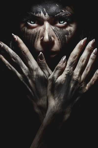 Cehennemden gelen şeytani göz