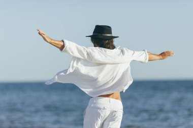 Man Beach Yaz Tatili Konsepti