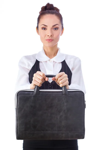 Fiduciosa donna d'affari con valigetta. Tutto isolato su sfondo bianco . — Foto Stock