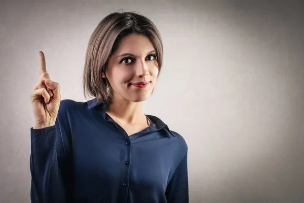 La mujer sabe la respuesta — Foto de Stock