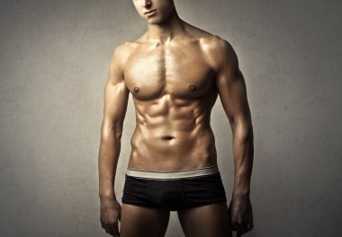 Kaslı adam gösterimleri kasları