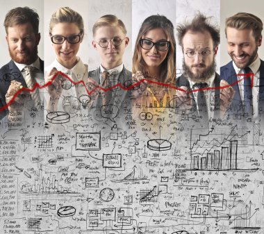 İş adamları bir grafik çizim