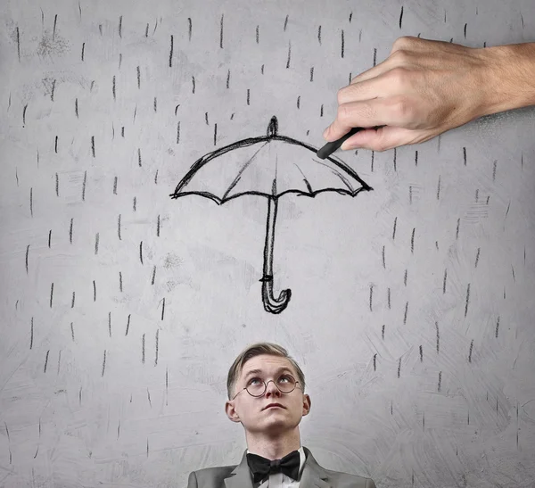 L'homme a besoin d'un parapluie — Photo