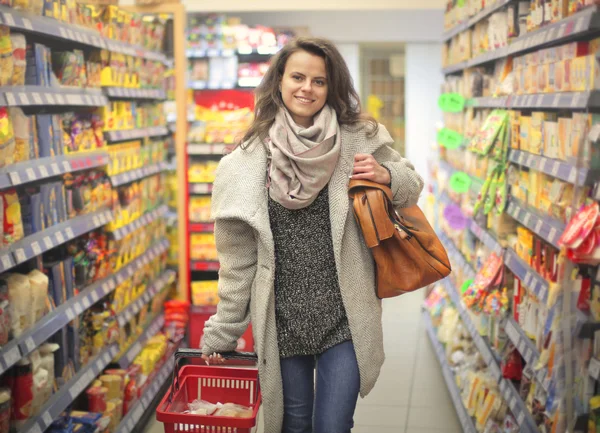 Livsmedelsaffär shopping tid — Stockfoto