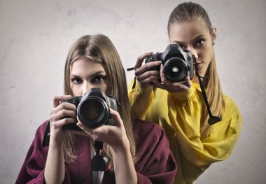 Kadınlar ile fotoğraf makinesi