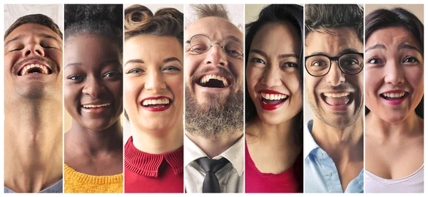 Diferentes personas riendo — Foto de Stock