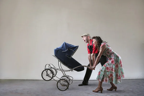 Padres con hijo recién nacido —  Fotos de Stock