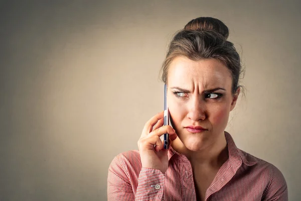 Mulher ao telefone — Fotografia de Stock