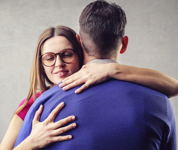 Couple giving a hug — Stock Photo, Image