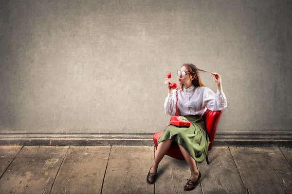 Donna che parla al telefono — Foto Stock