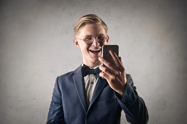 Hombre con smartphone —  Fotos de Stock