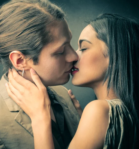 The kiss — Stock Photo, Image