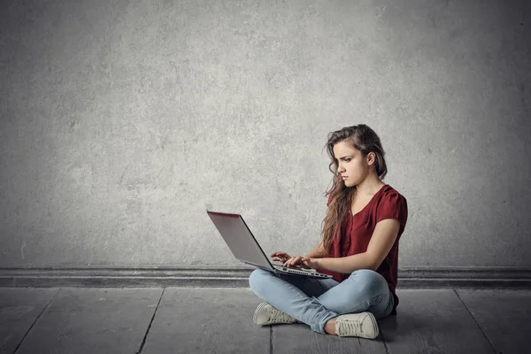 Cross-legged — Stock Photo, Image