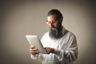 adam tablet kullanma