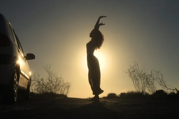 Silhouette di una donna — Foto Stock