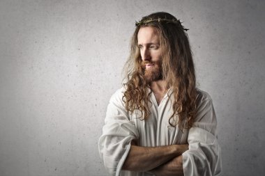 İsa aşağı bakıyor