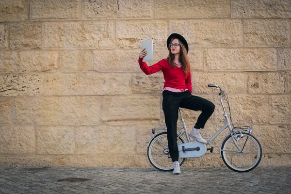 På en cykel — Stockfoto