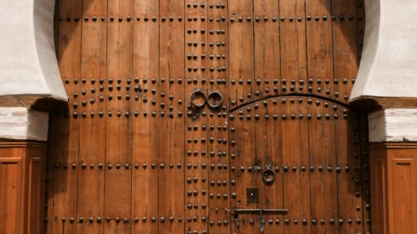 Moroccan Wooden Entrance Door Traditional Moorish Moroccan Design Architecture — Stock Video