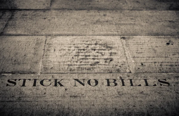 Stick No Bills Sign — Stock Photo, Image