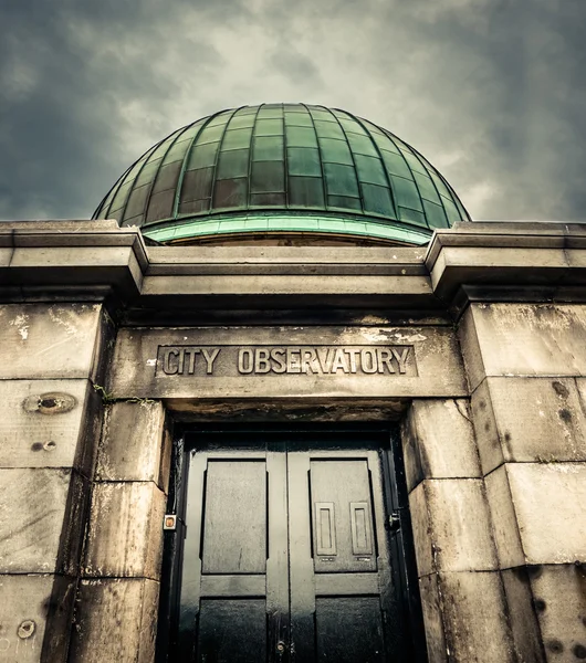 Vintage stijl Edinburgh observatorium — Stockfoto