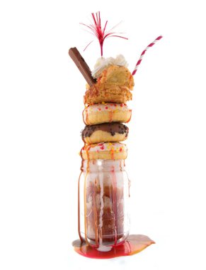 Yozlaşmış Freakshake dondurma ile