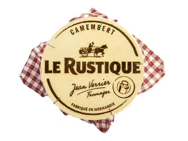 Der rustikale Camembert — Stockfoto