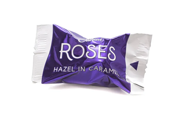 Swindon December 2020 Cadbury Roses Hazel Caramel Chocolate White Background — Stock Photo, Image