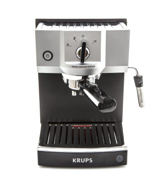 Krups Espresso kahve makinesi beyaz bir arka plan üzerinde