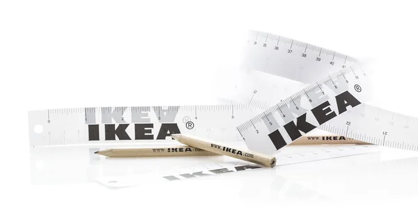 Ikea Lápis e medida de teca — Fotografia de Stock