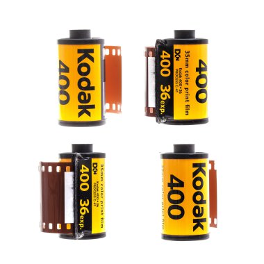 Kodak 400 renk baskı film beyaz arka plan üzerinde rulo