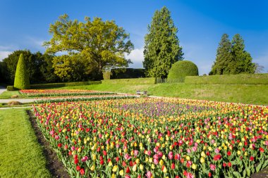 Lednice Bahçe Sarayı