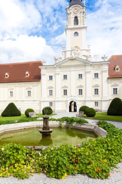Benedictine Manastırı ile bahçede Altenburg, aşağı Avusturya