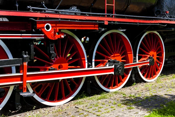 Dettaglio di locomotiva a vapore in museo ferroviario, Koscierzyna, Pomer — Foto Stock