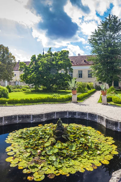 Garden of cistercian monastery in Zwettl, Lower Austria — Stock Photo, Image