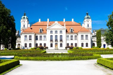 Kozlowski Palace bahçeli