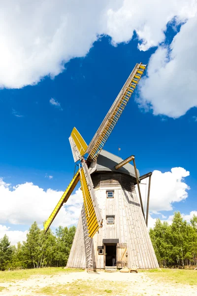 Molino de viento, parque etnográfico Kaszubski —  Fotos de Stock