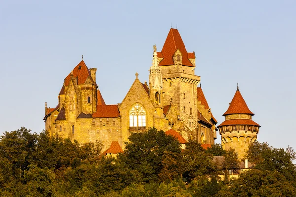 Kreuzenstein kasteel, Neder-Oostenrijk, Oostenrijk — Stockfoto