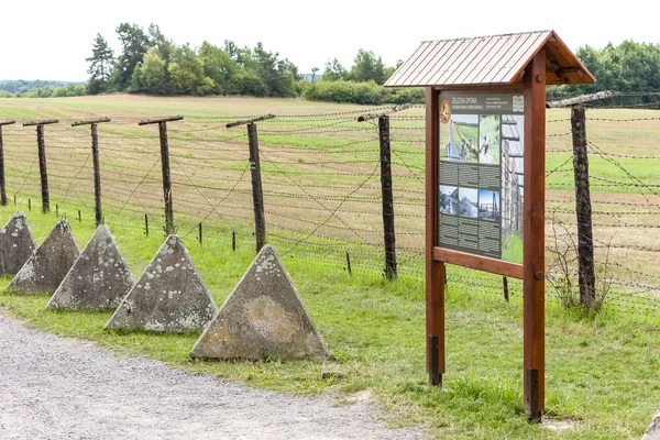 Remains of iron curtain, Cizov — Stock Photo, Image