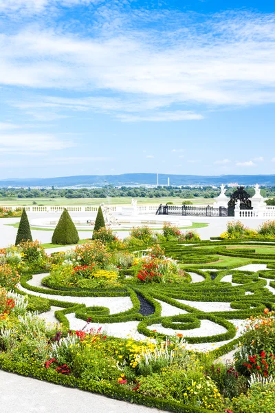 Trädgård av Hof Palace, Fäll ned Österrike — Stockfoto