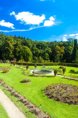 Kamenice nad sarayın Bahçe Lipou