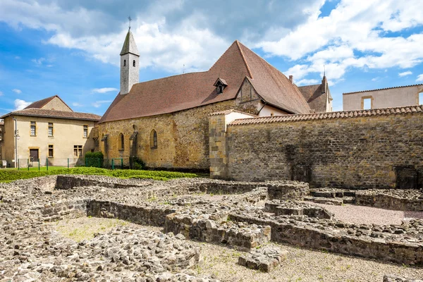 Abadía de Charlieu, Departamento Loira, Ródano-Alpes, Francia — Foto de Stock