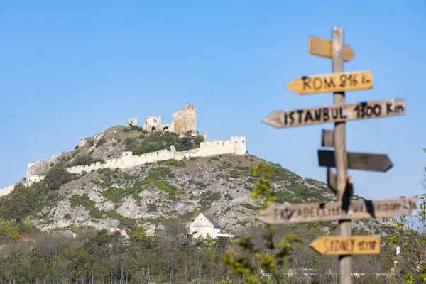 Staatz Ruins Weinviertel Austria — Stock Photo, Image