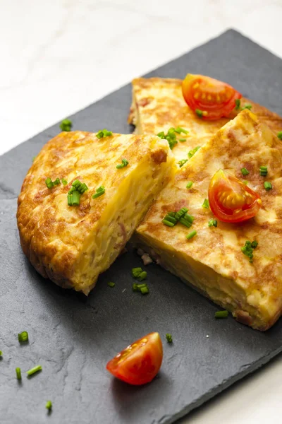 Spanish Tortilla Tomatoes Chive — Stock Photo, Image