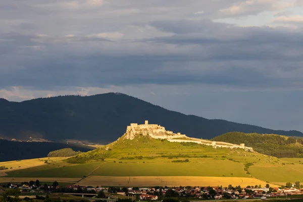 Slovakya Daki Spissky Kalesi Yıkıldı — Stok fotoğraf