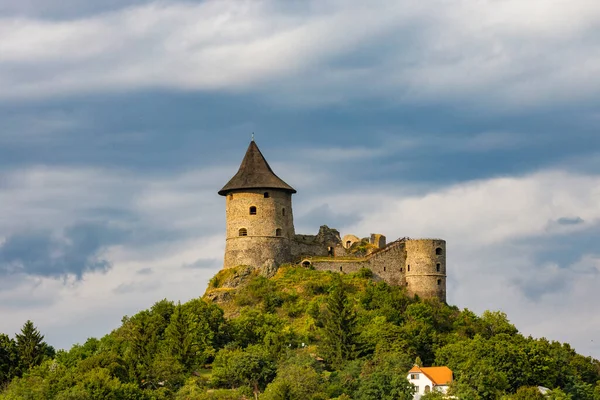 Замок Сомоска Границе Словакией — стоковое фото