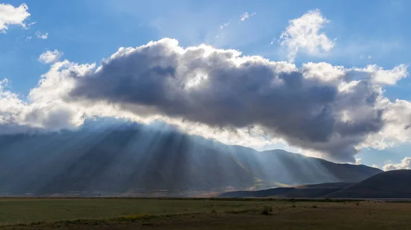 Dramatische Berglandschaft Der Nähe Des Dorfes Castelluccio Nationalpark Monte Sibillini — Stockfoto