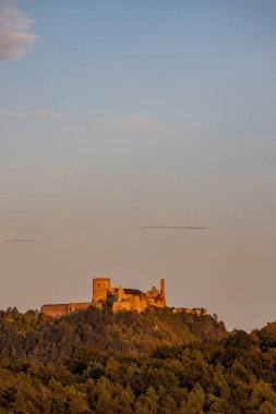 Batı Slovakya 'da Cachtice harabeleri